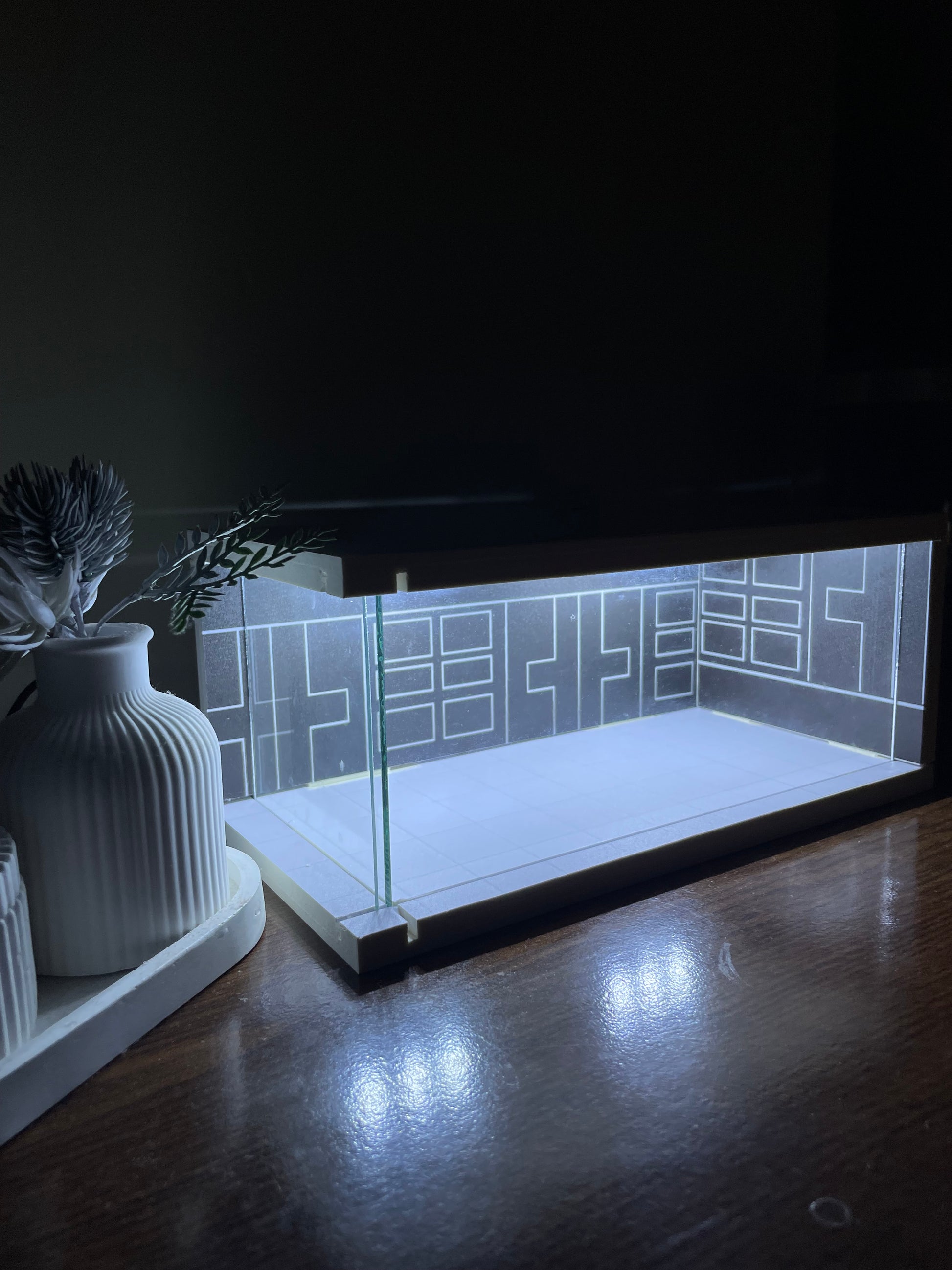 Black Showroom diorama